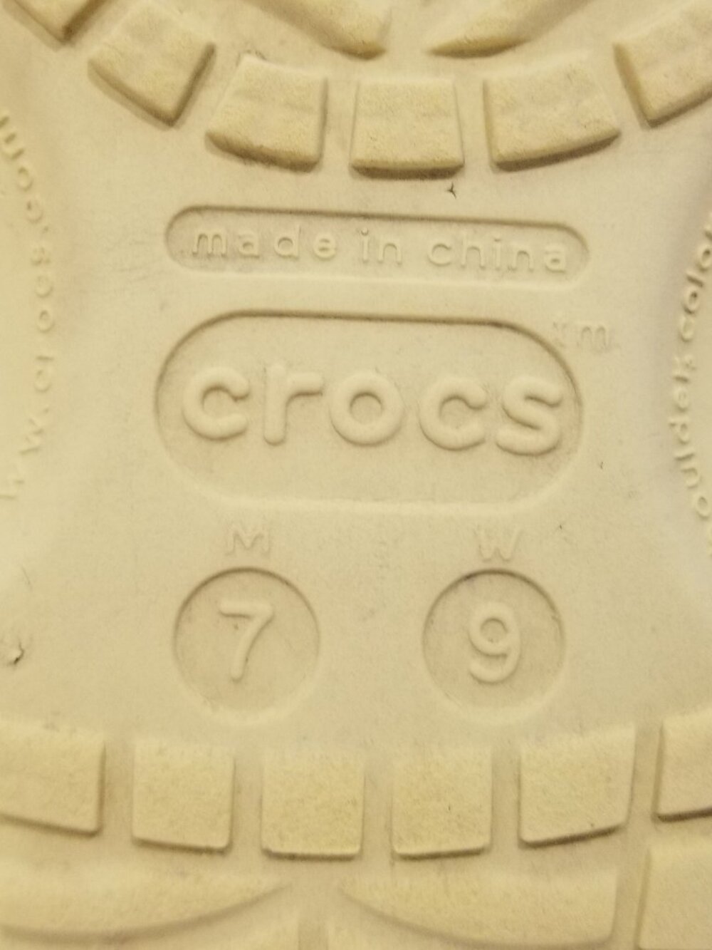 Ladies' Classic Croc Clogs, Size 9, Daylily (Yellow), VGUC - Picture 9 of 12